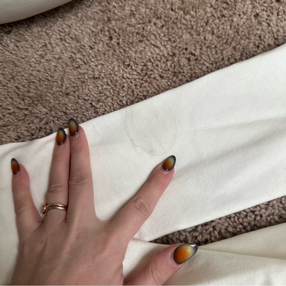 White selkie Boleyn dress - Picture 3 of 3